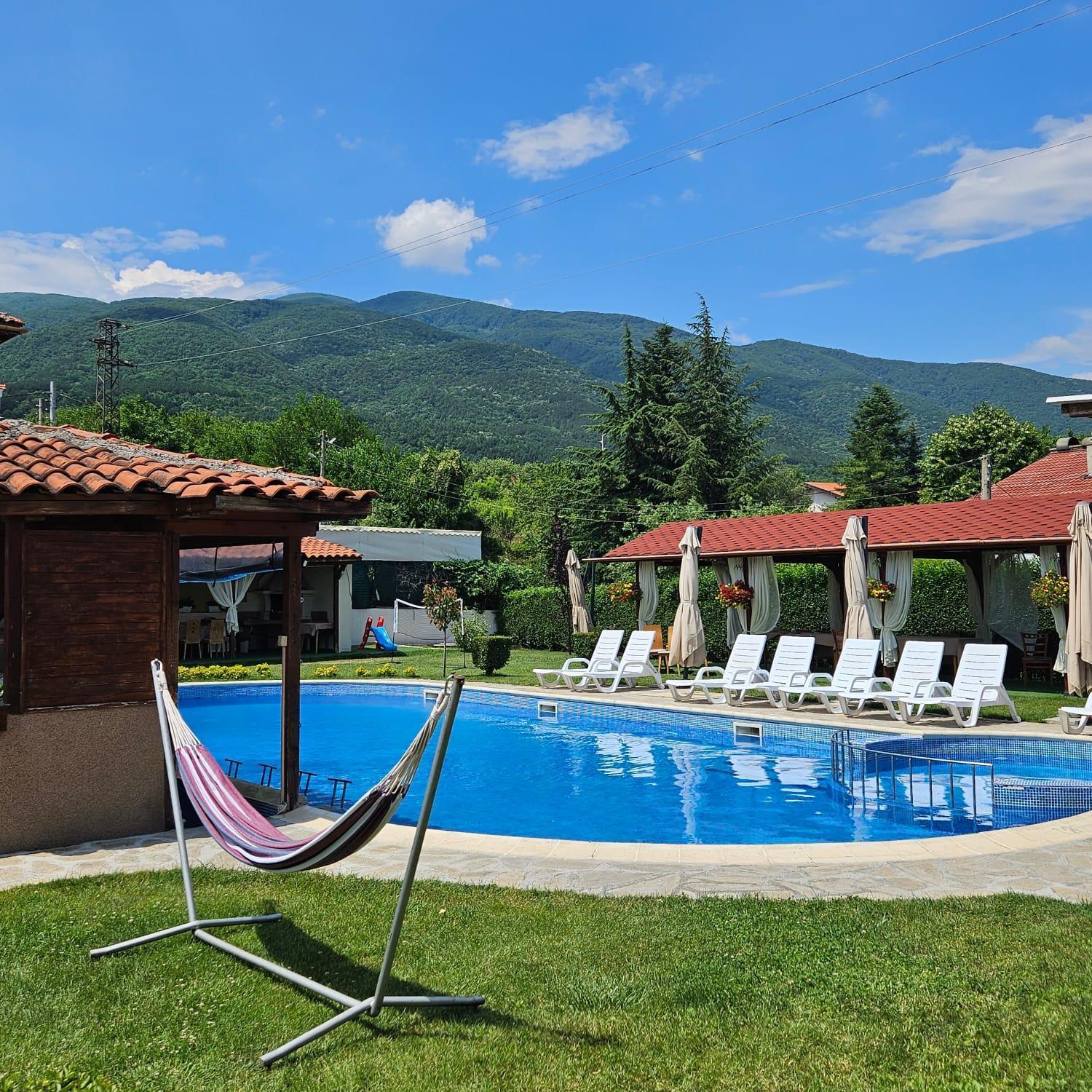 Вила Флора Паталеница Exterior photo