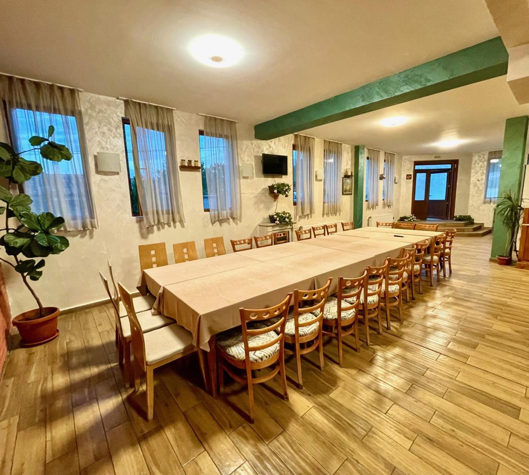Вила Флора Паталеница Exterior photo